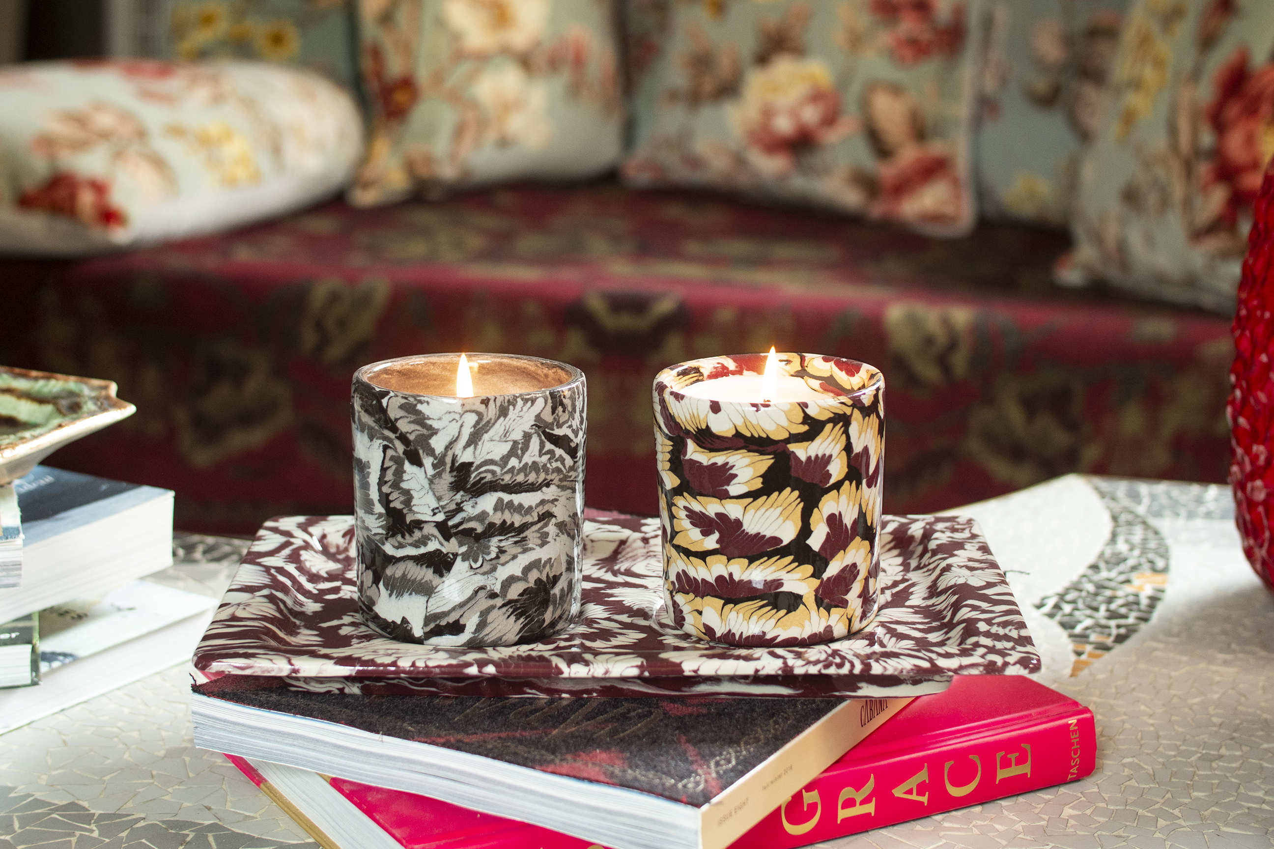 GILLES DEWAVRIN DOUBLE TRAYS 265E REFILLABLE PERFUMED WAX 60E CONTAINING FROM MIXED MATERIALS 120E CREDIT ARNO CARAVEL GRIS ROUGE