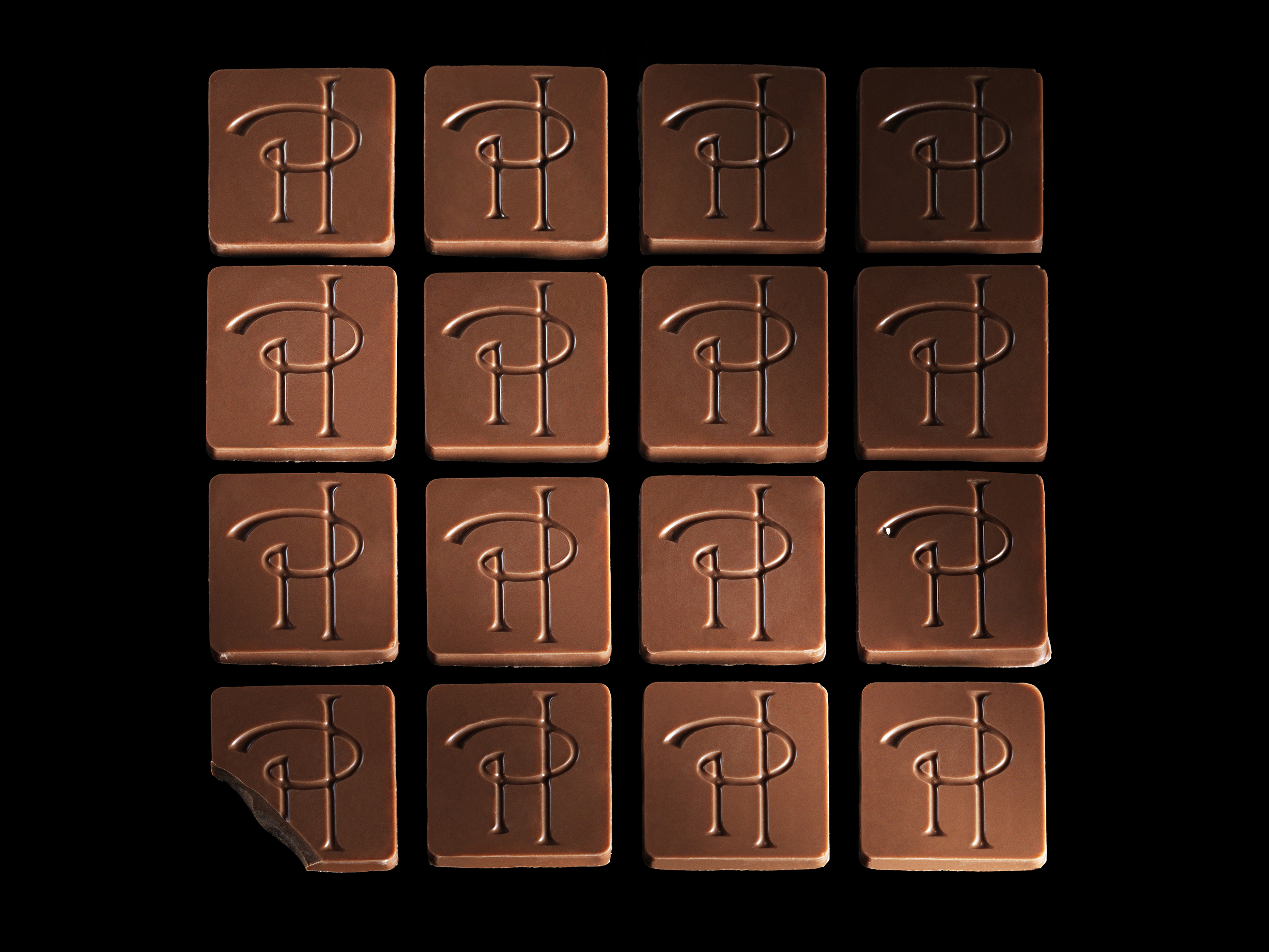 NEWS PIERRE HERME AT LA MAMOUNIA AH15 COIMBRA CARRE CHOC 2 HD