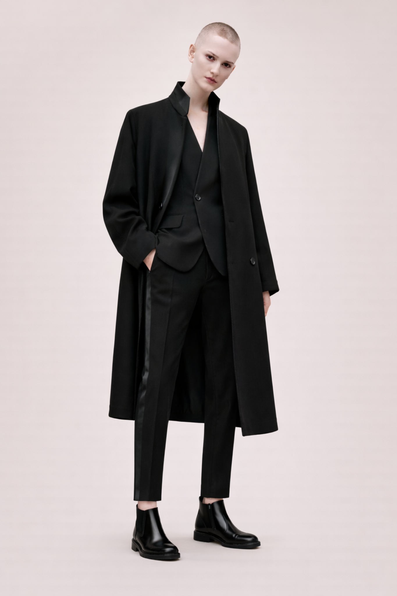 JEANPAULKNOTT FALLW26 WOMEN 37.jpg