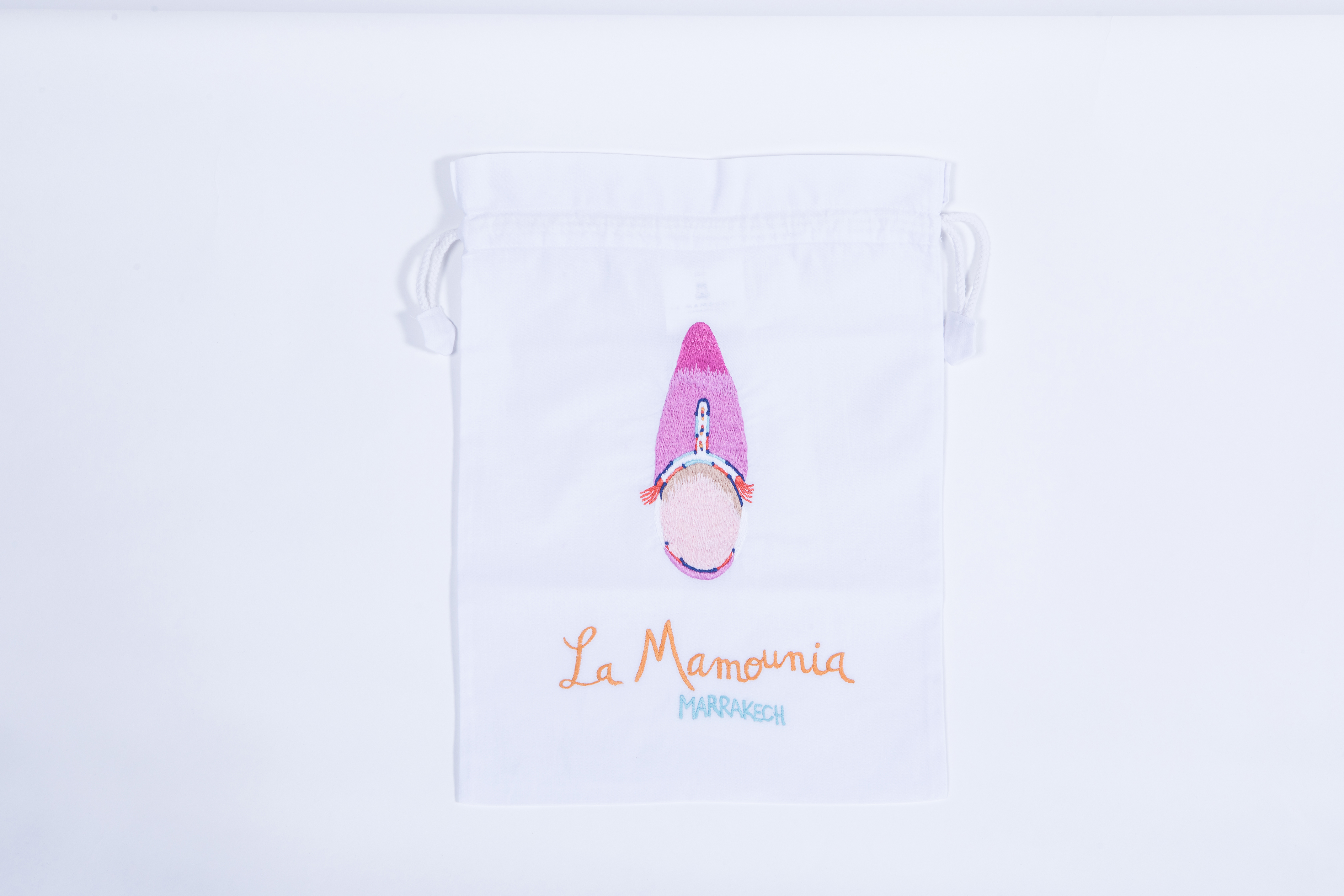 LA MAMOUNIA POCHONS BRODES 4 30EUR