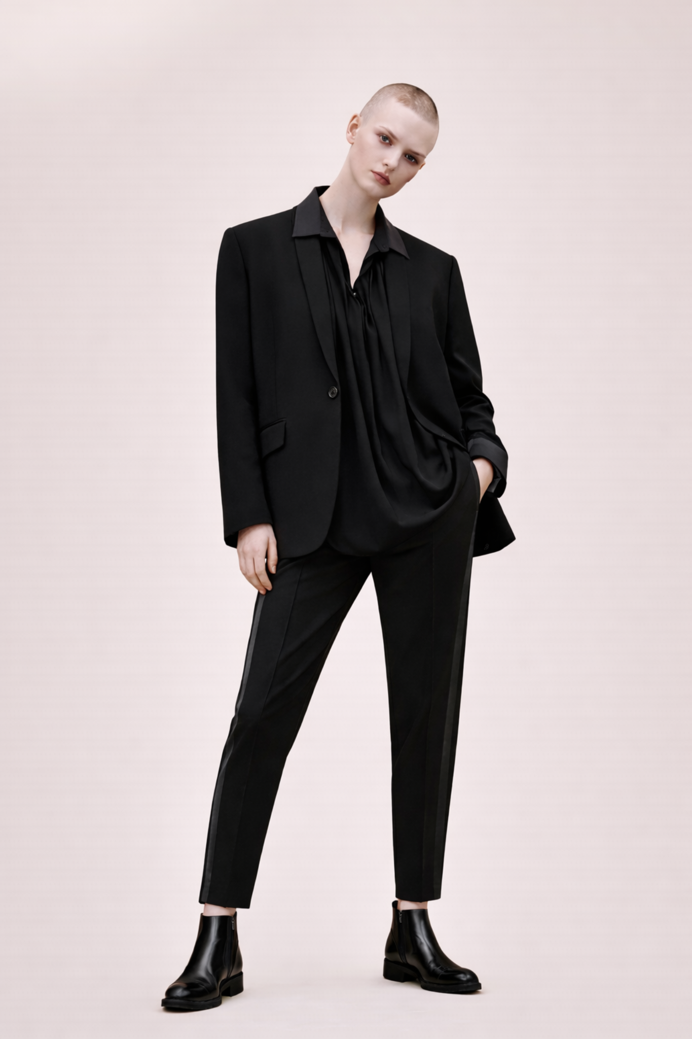 JEANPAULKNOTT FALLW26 WOMEN 38.jpg