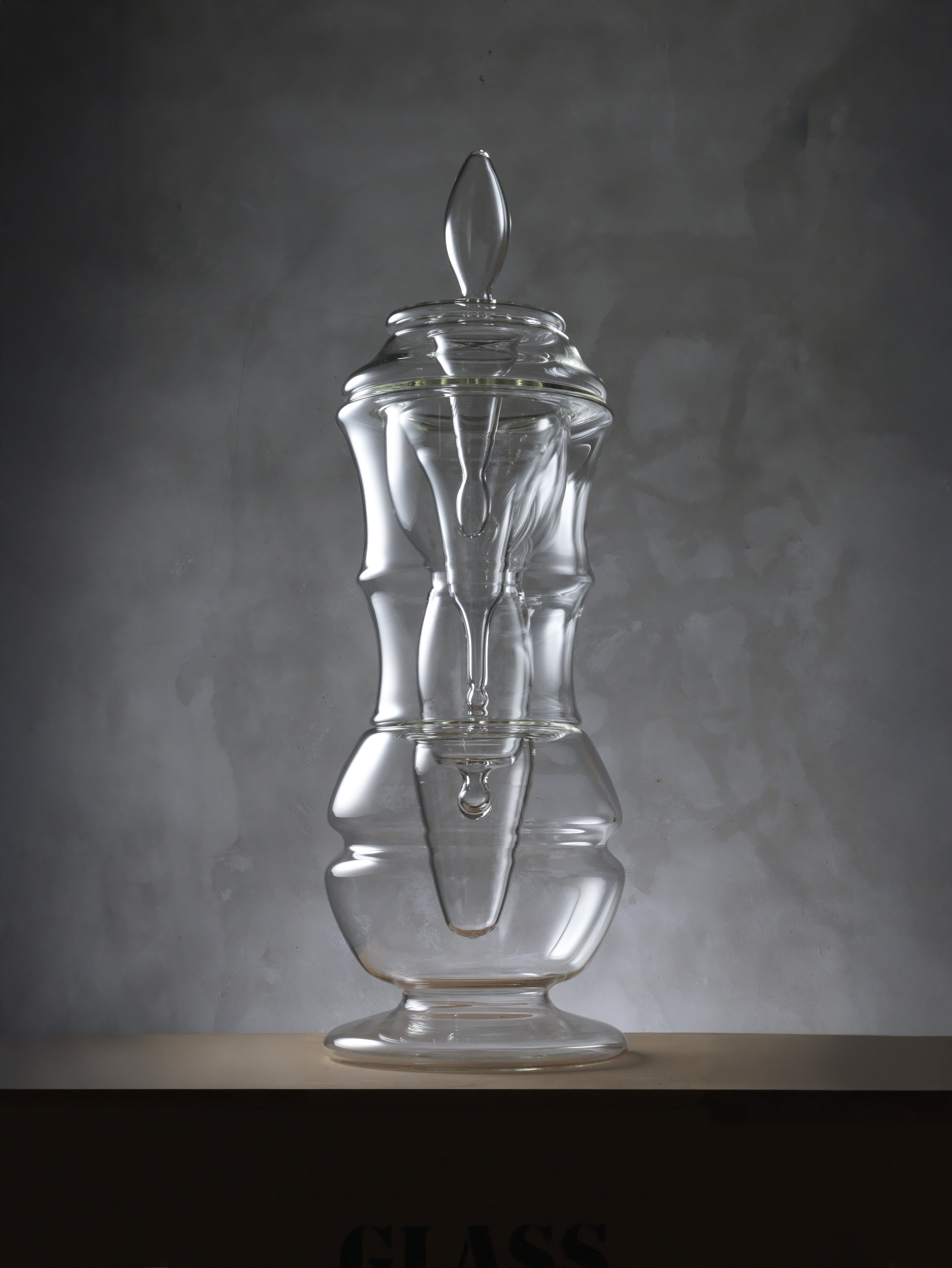 THE ROOMS ZABULUM MAX VICCA MICHELE DE LUCCHI VASONELVASO UNO