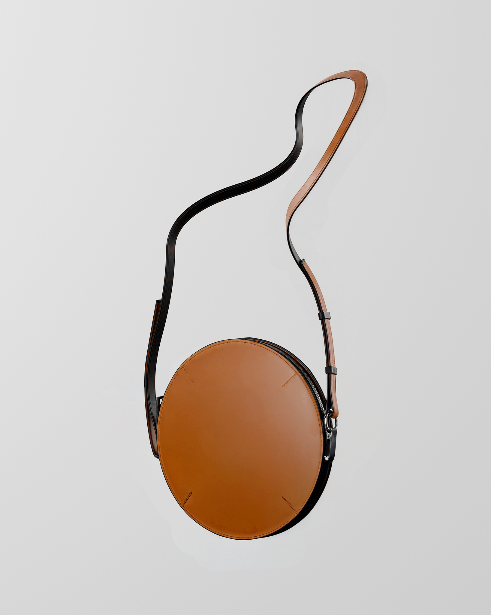 AMOROMA THE ROUND BAG 06