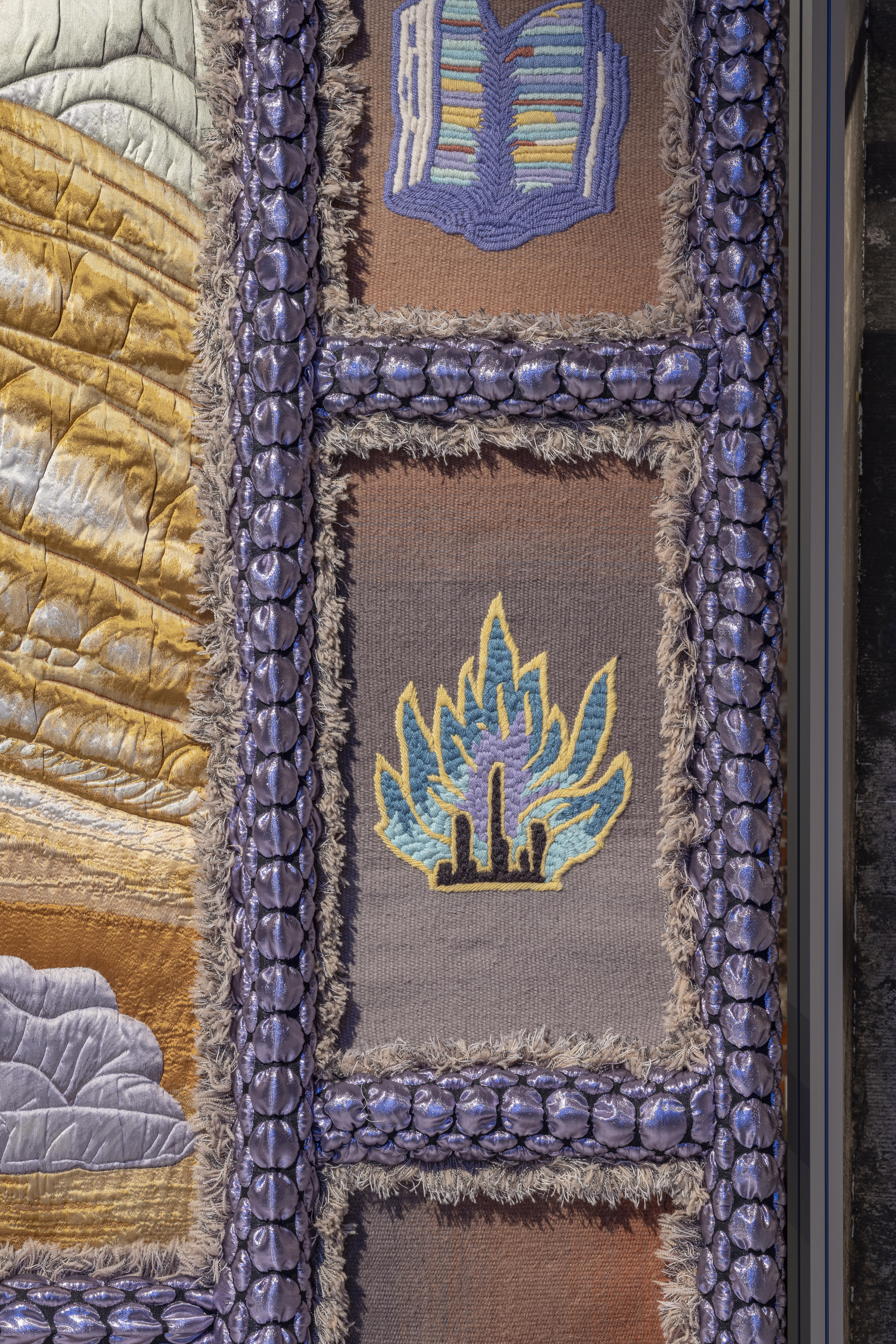 PATRICIA URQUIOLA CID CAROLINE DETHIER 122