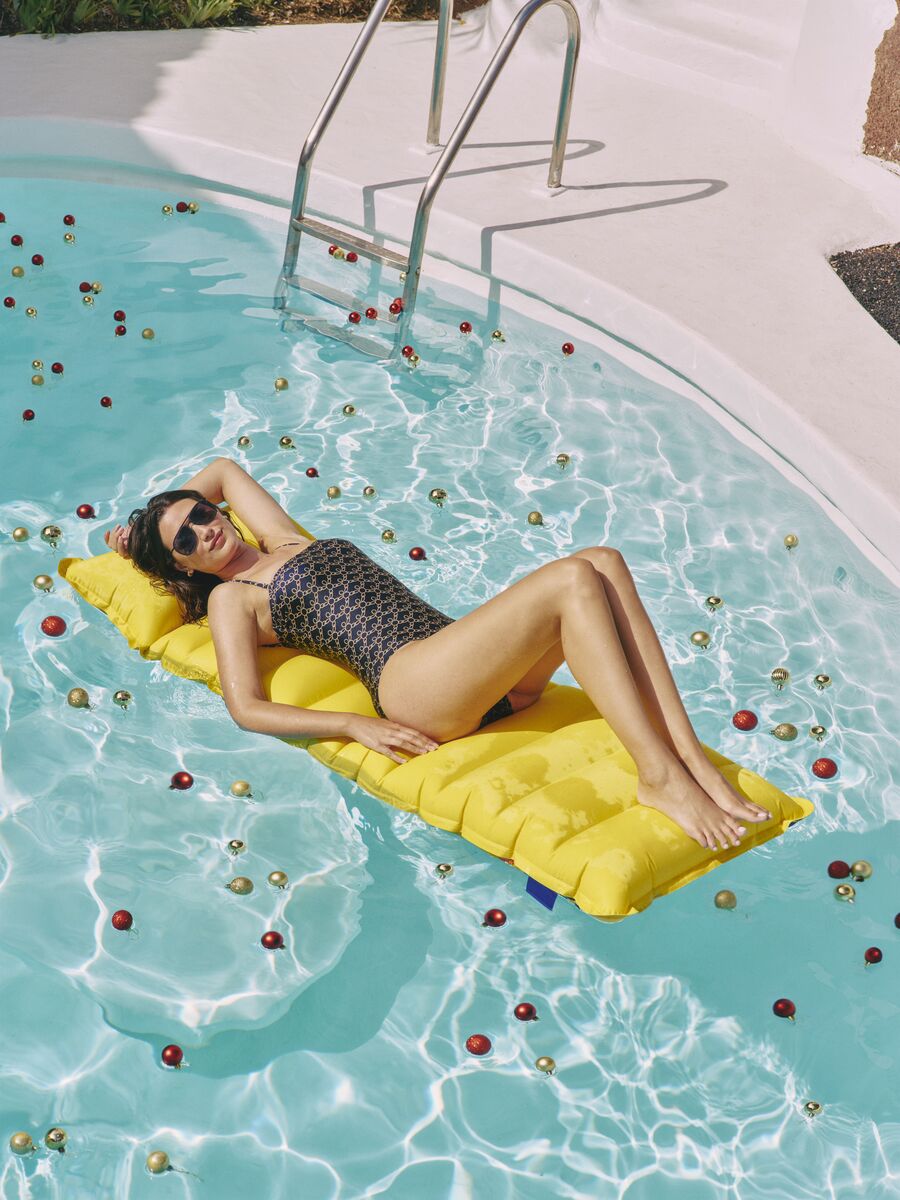 VBQ CRUISE 26 CAMPAIGN IMAGE WOMEN 5