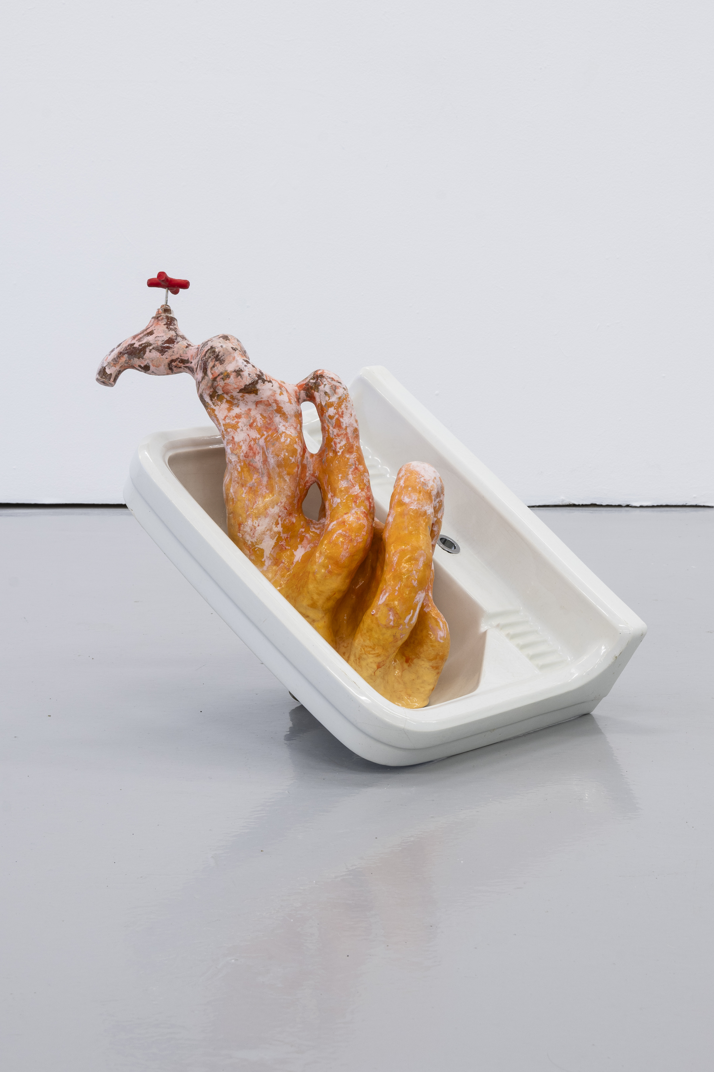 CERAMIC BRUSSELS 2026 ART PRIZE LORIE BALLAGE FOUNTAIN 9