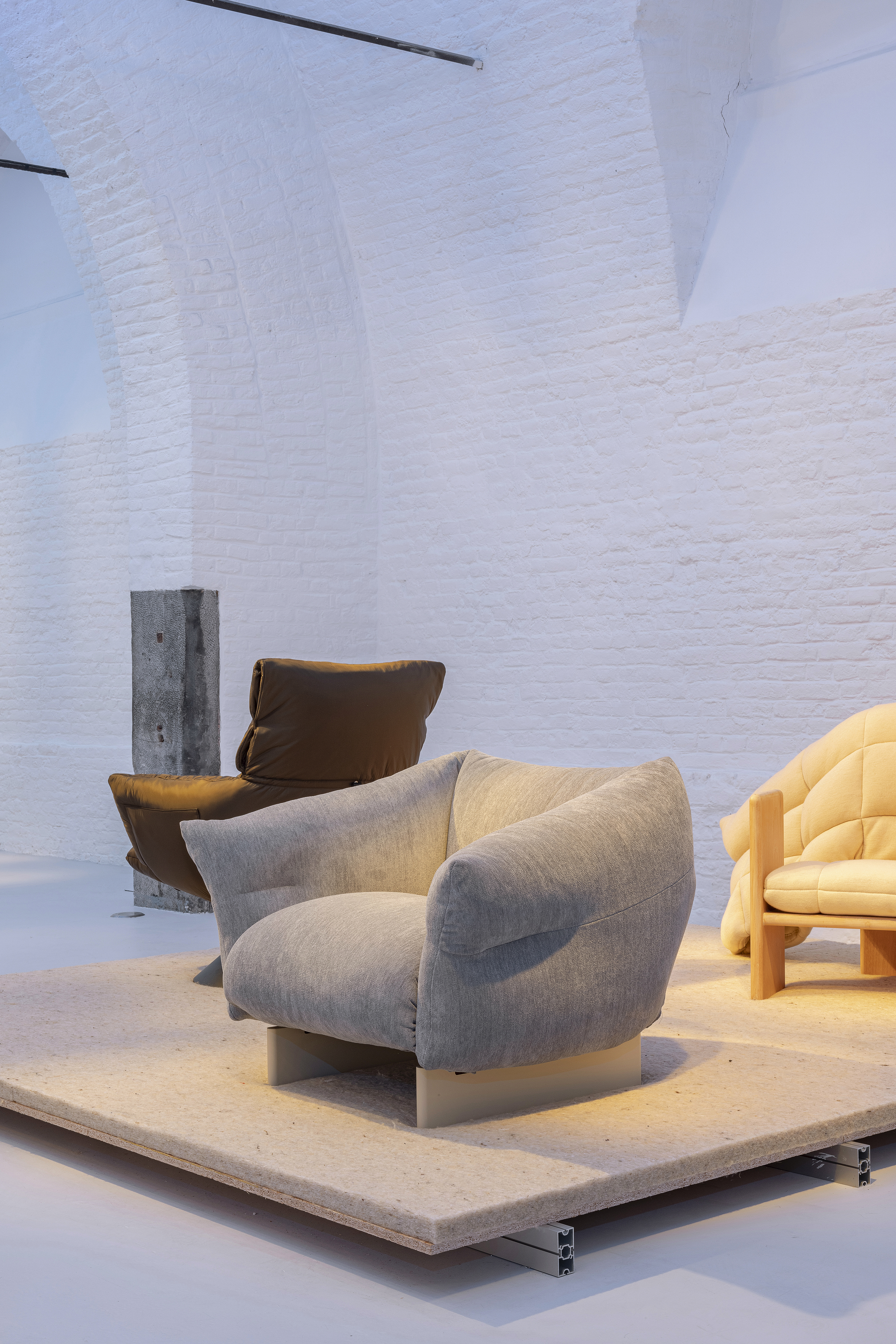 PATRICIA URQUIOLA CID CAROLINE DETHIER 79