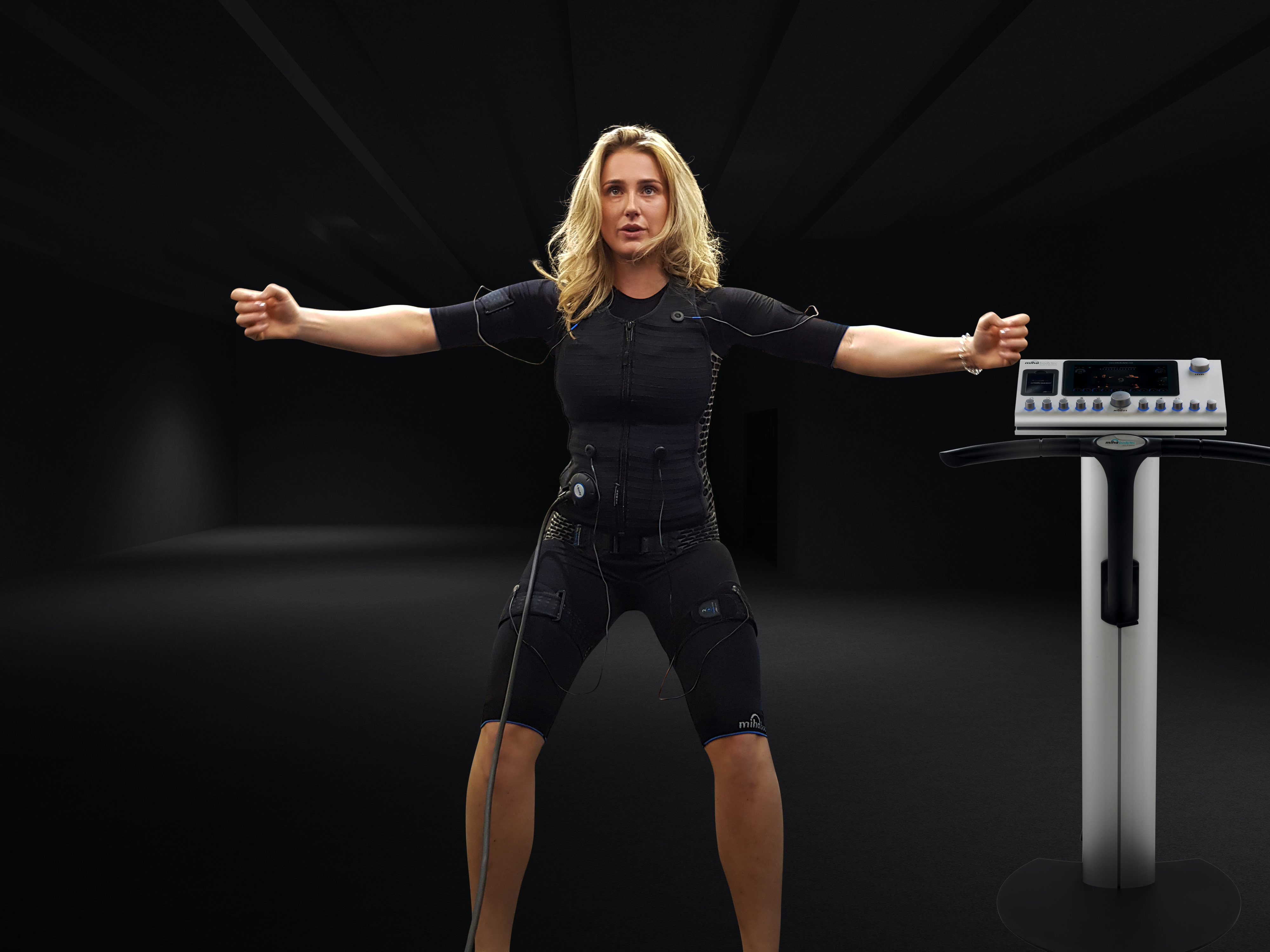 BODY TRAINING STUDIO 8