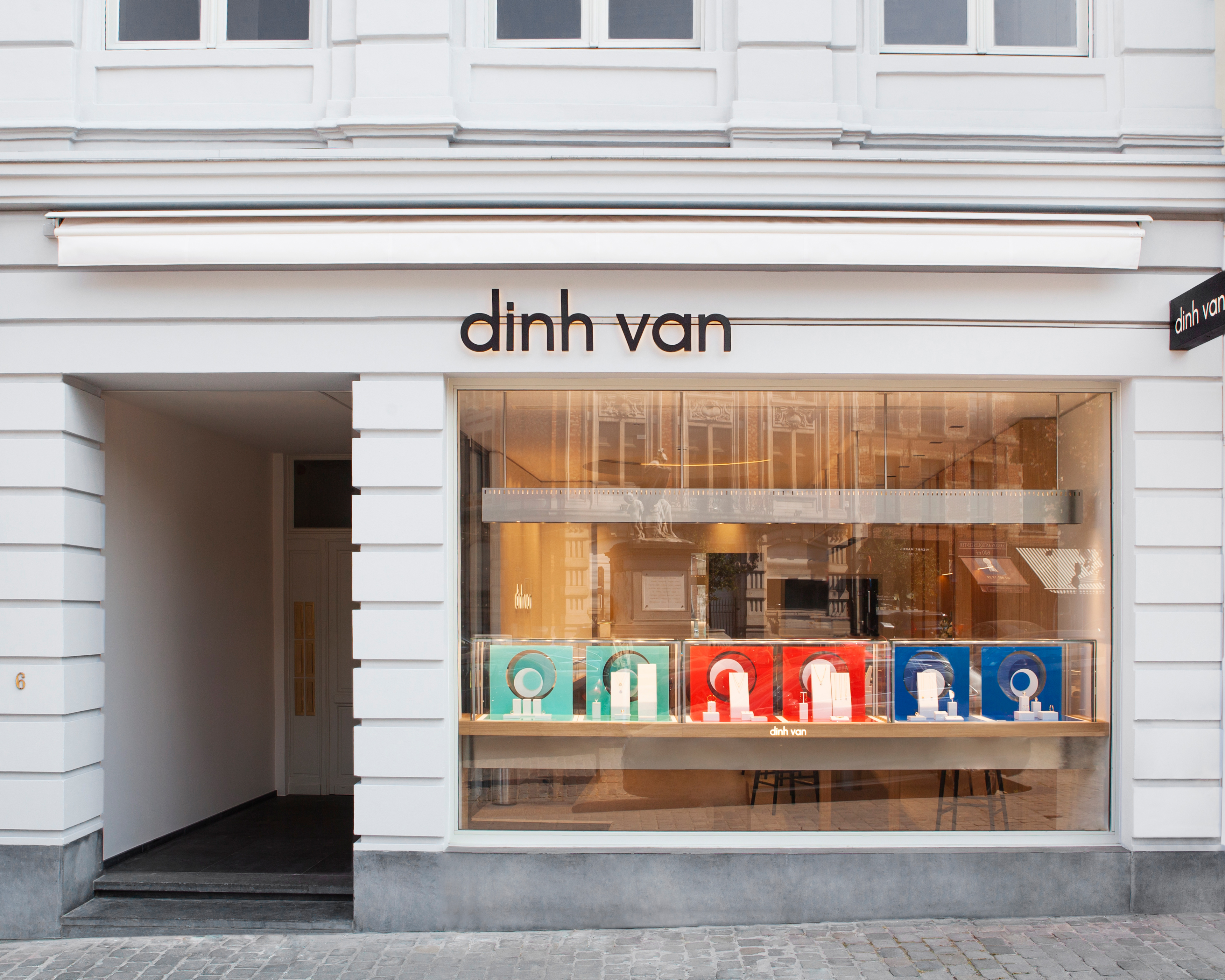 NOUVELLE BOUTIQUE SABLON 05 CREDIT LYDIE NESVADBA