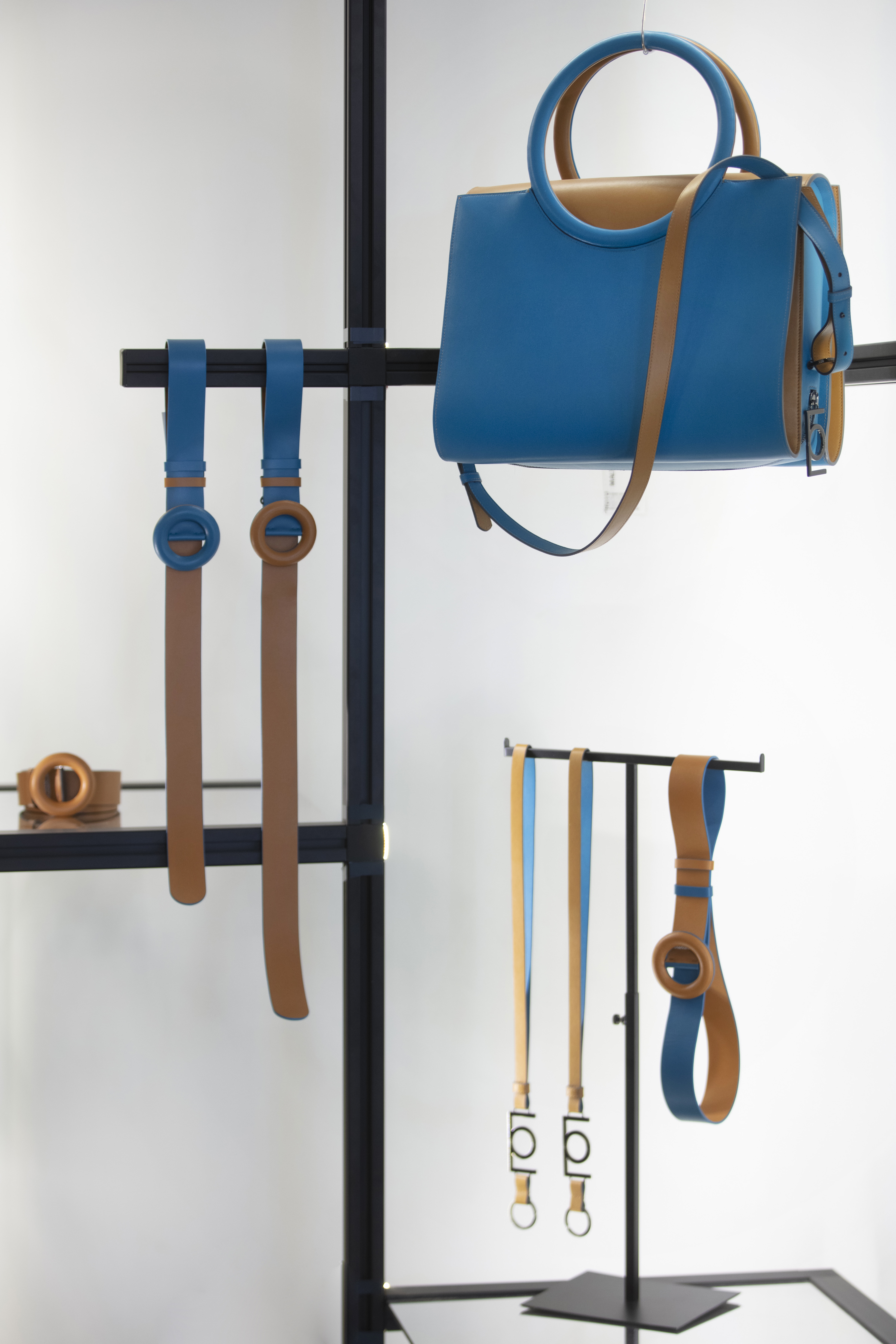 AMOROMA VISUALS BOUTIQUE 045