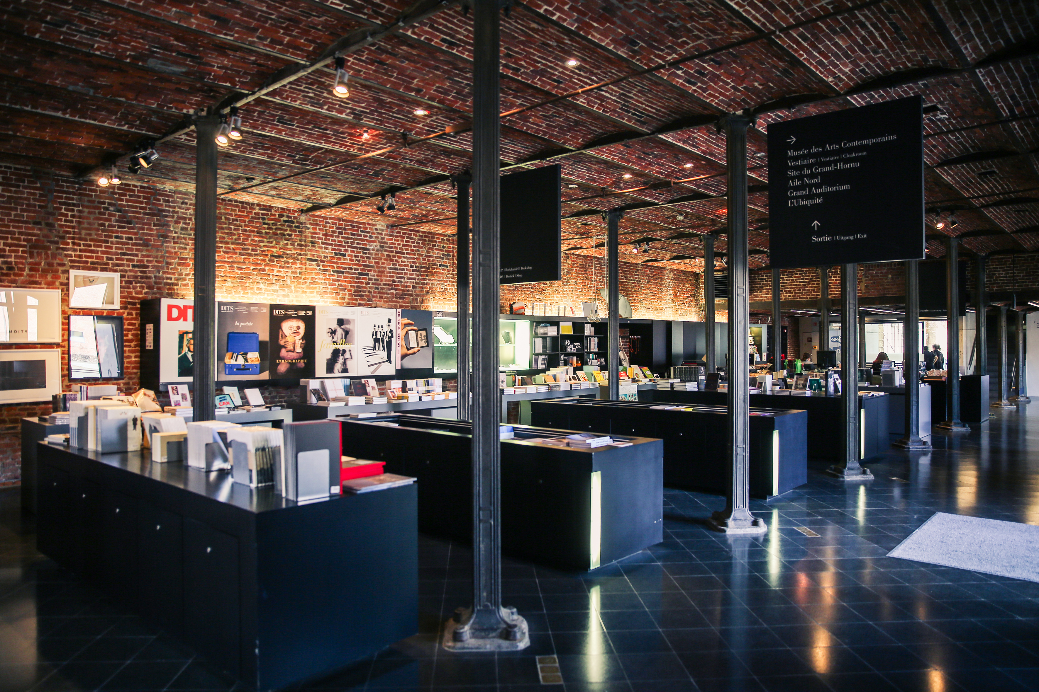 GRAND HORNU ARTSHOP 48