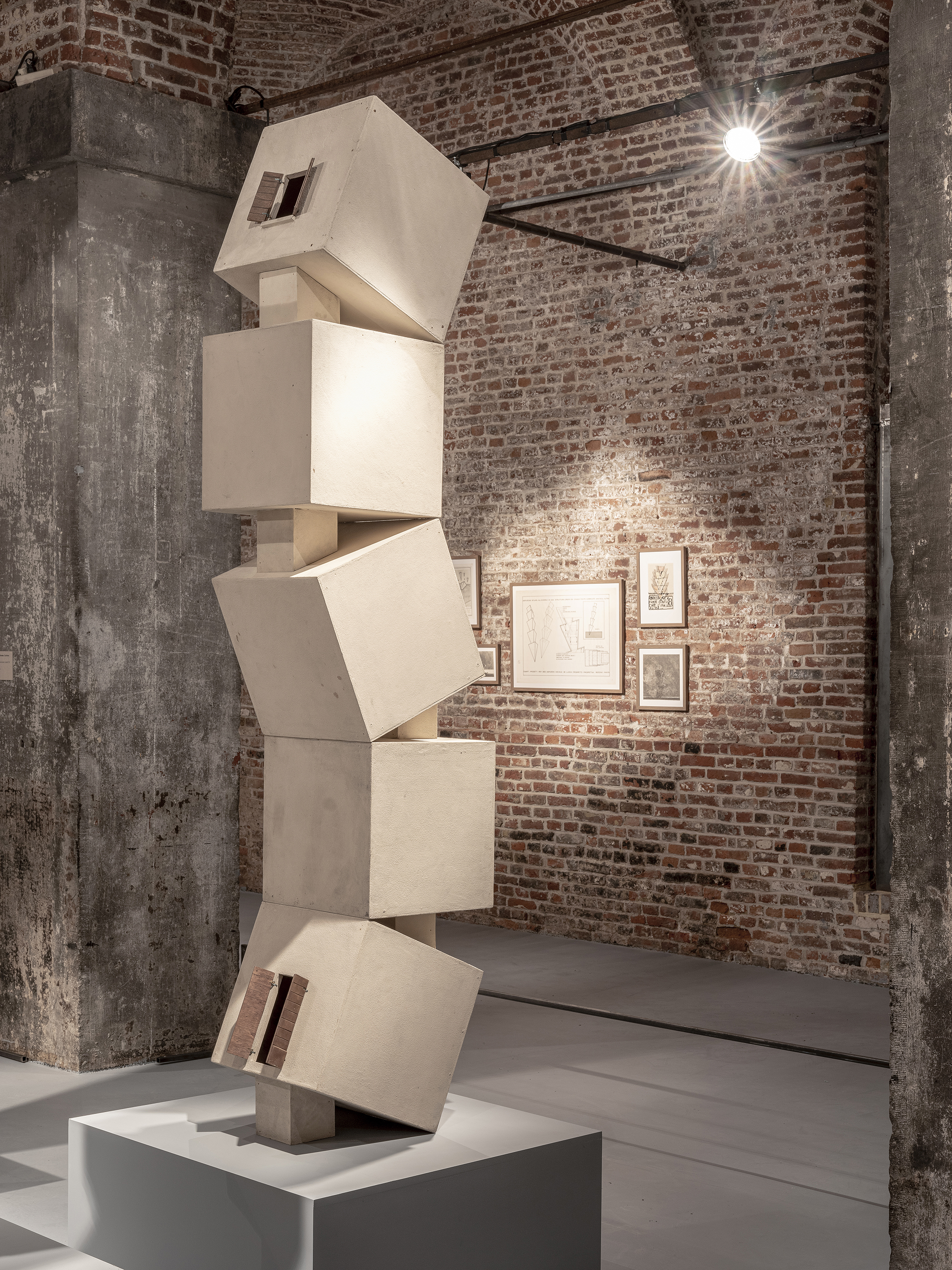 CID DE LUCCHI 127 CRED CAROLINE DETHIER