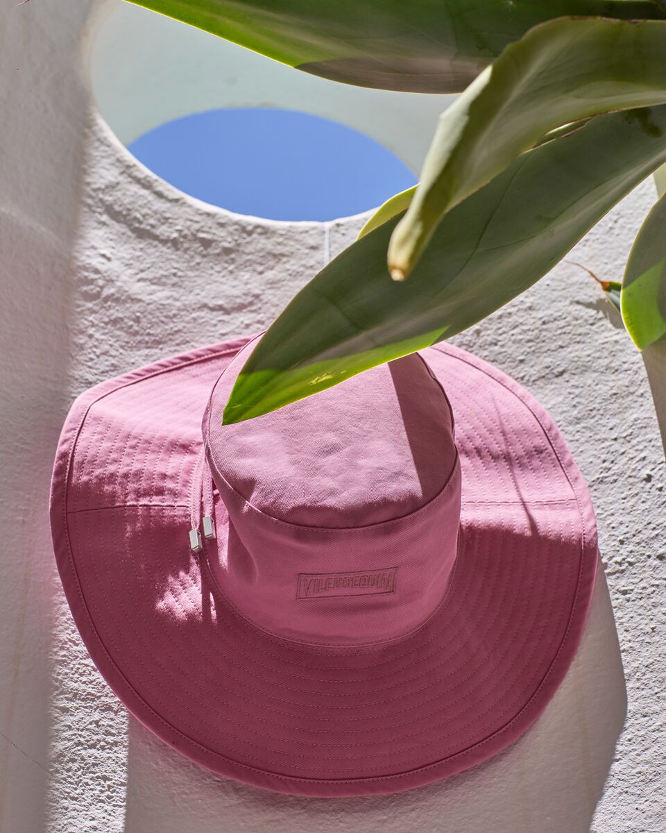 VBQ CRUISE 26 CAMPAIGN IMAGE WOMEN 28