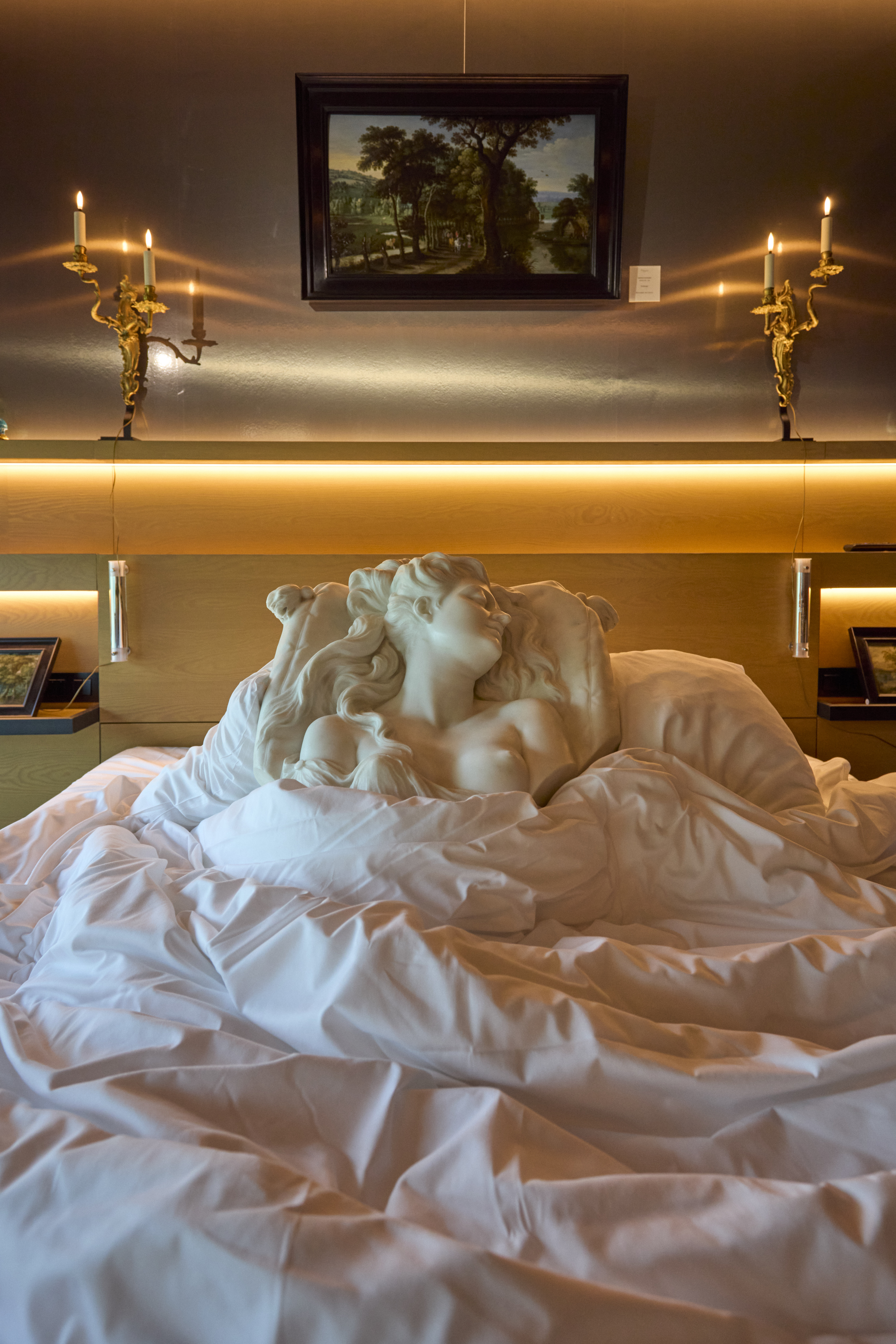 THE ROOMS EXHIBITION VIEW ARTIMO FINE ART COSTERMANS (2) CREDIT STANISLAS HUAUX